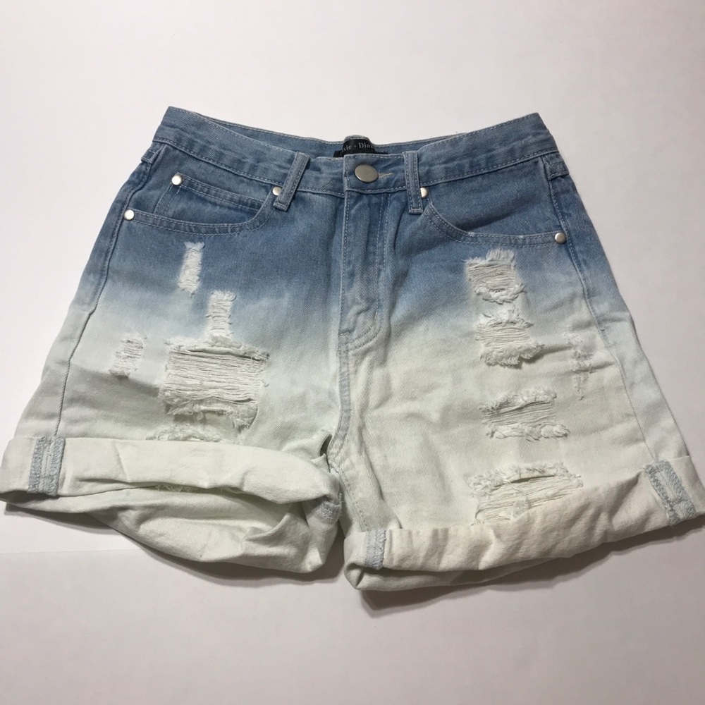 Distressed Ombré Mom shorts